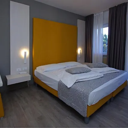 Готель Casa Serena 2*