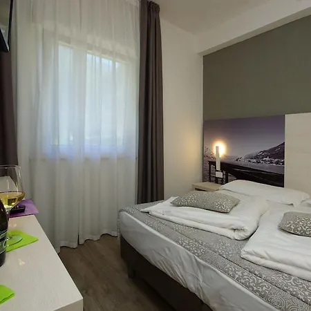 Casa Serena 2* Мальчезіне