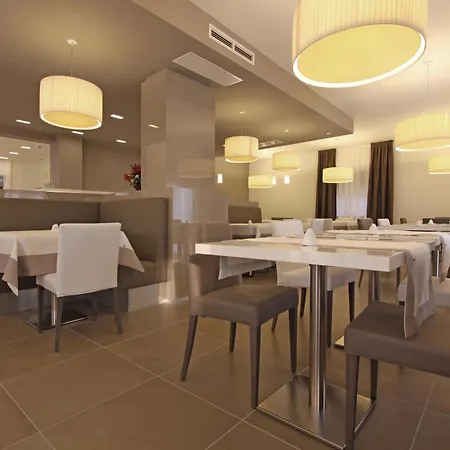 Casa Serena 2* Мальчезіне