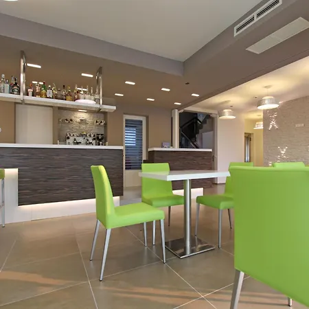 Casa Serena Готель 2*