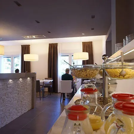 Casa Serena Готель 2*