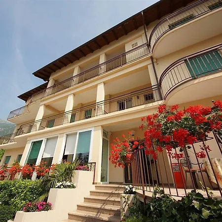 Casa Serena Готель