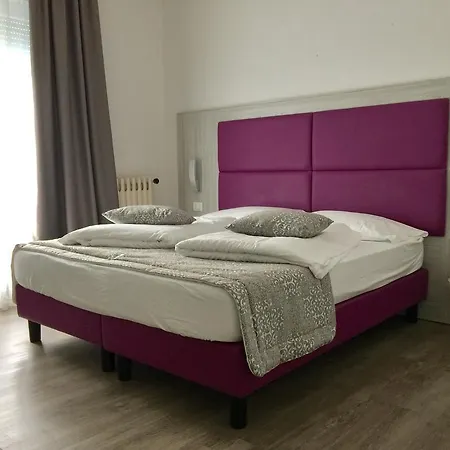 Casa Serena Готель Мальчезіне