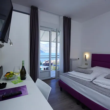 Отель Casa Serena 2*
